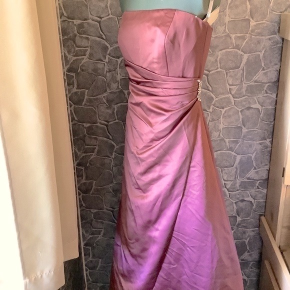 NWT Davids Bridal Rosewood Satin Strapless Bridesmaid Gown 10